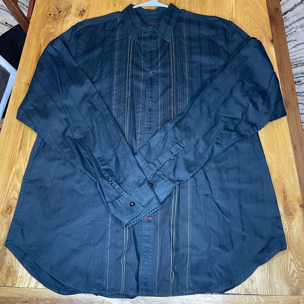 Guess Button down